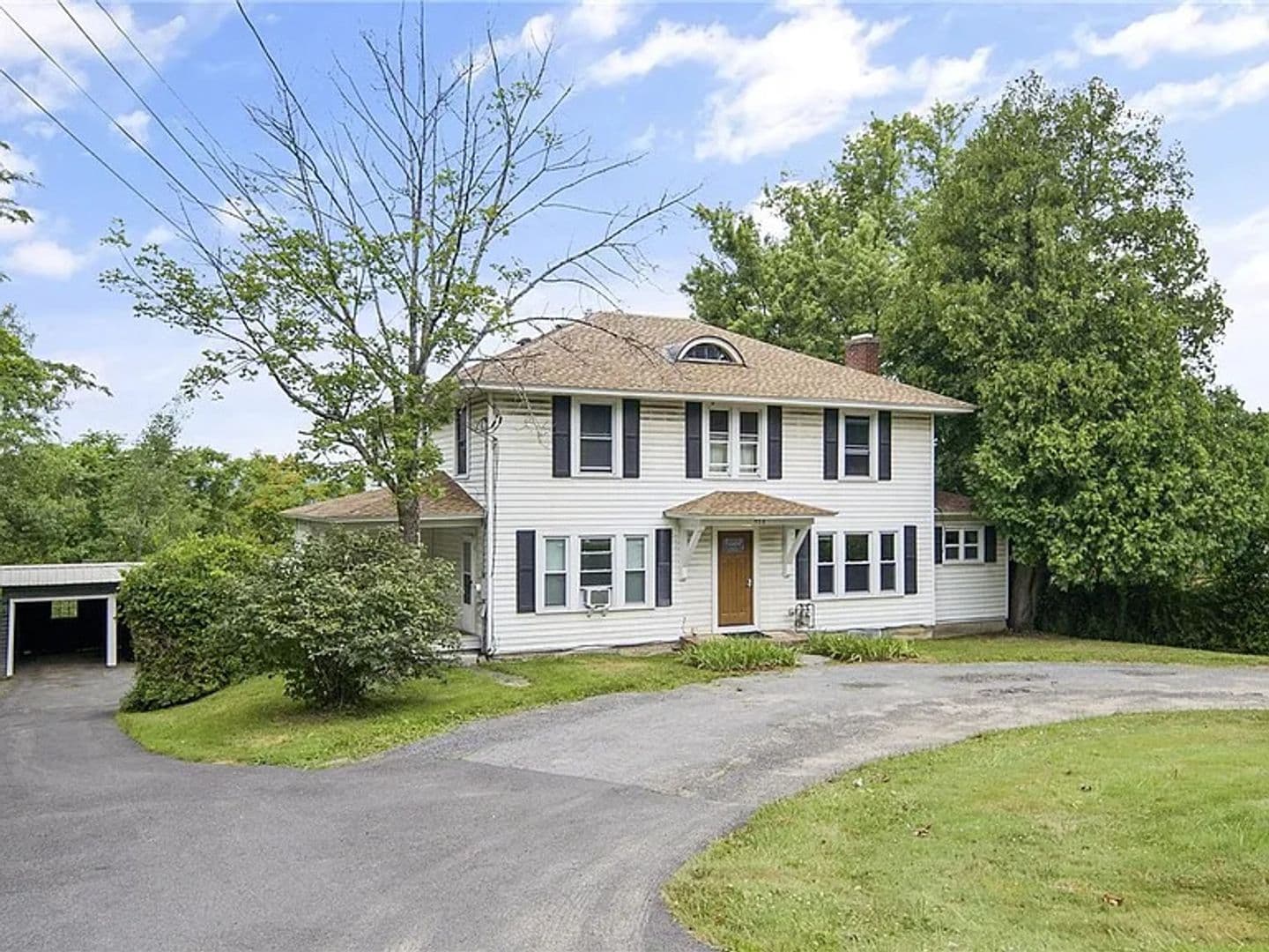 Ithaca Apartment: 908 Danby Road