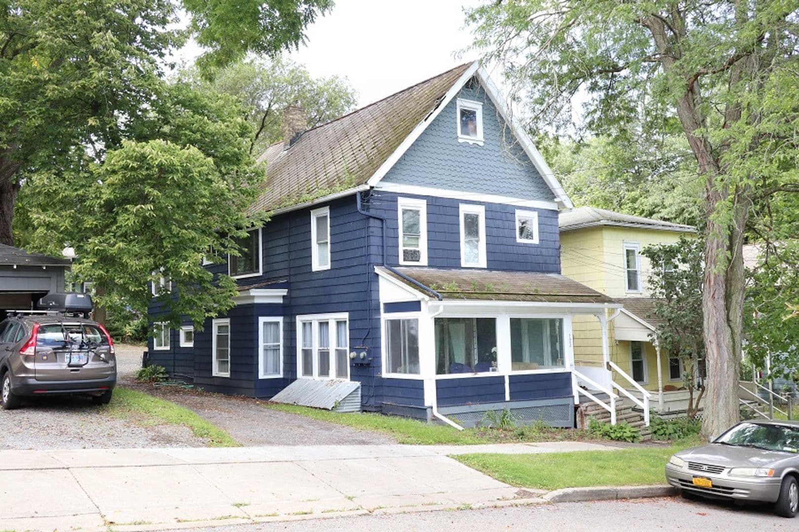 Ithaca Apartment: 123 Columbia Street