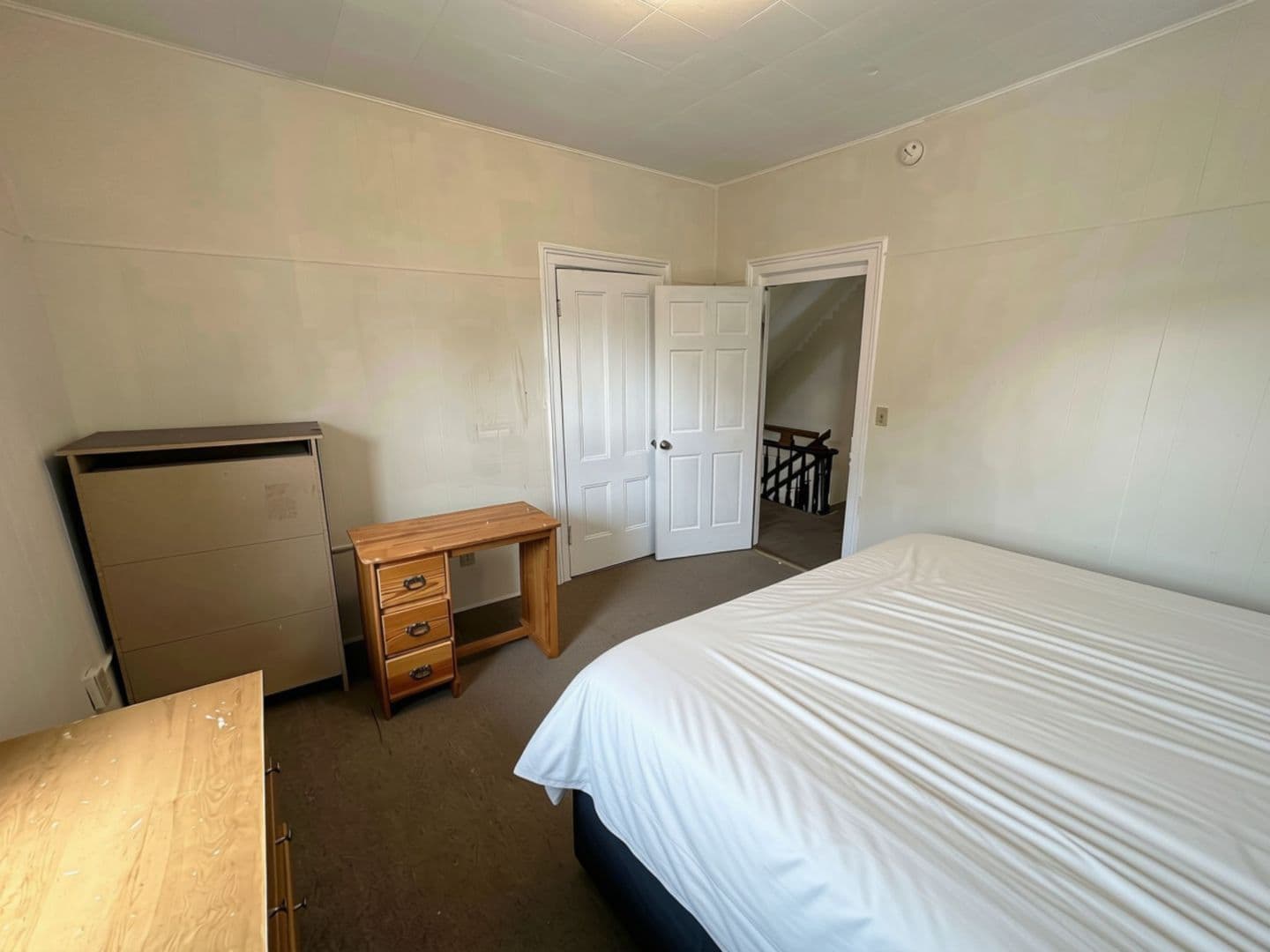 Ithaca Apartment: 129 College Avenue