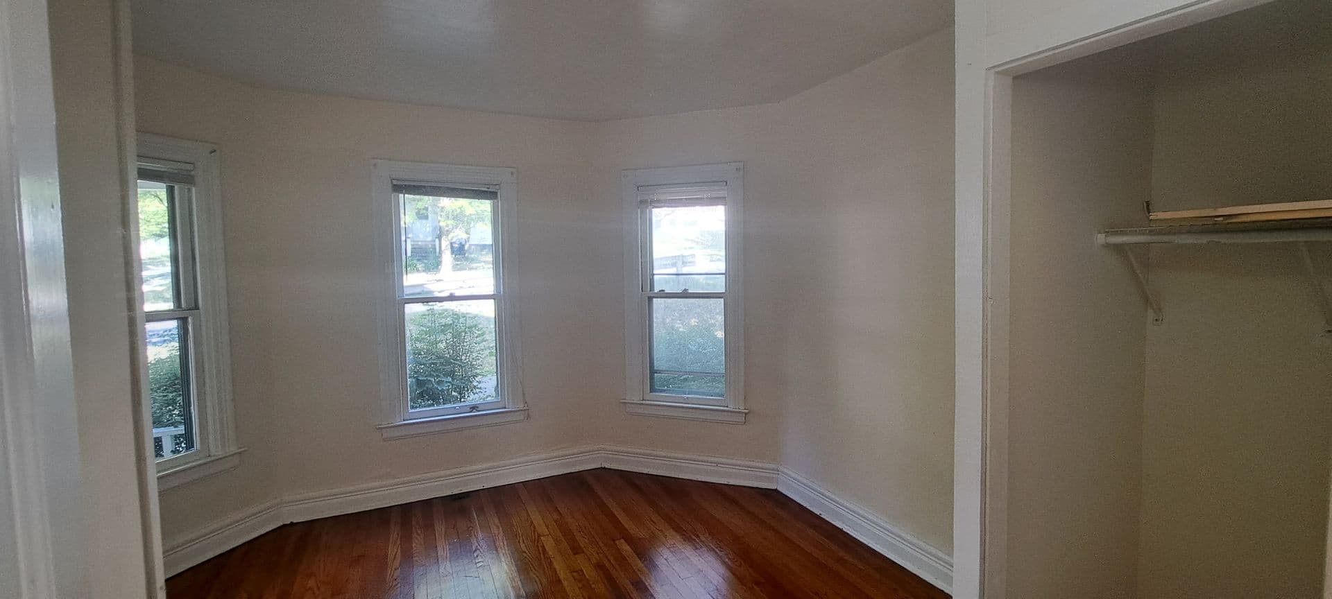 Ithaca Apartment: 502 S Aurora Street