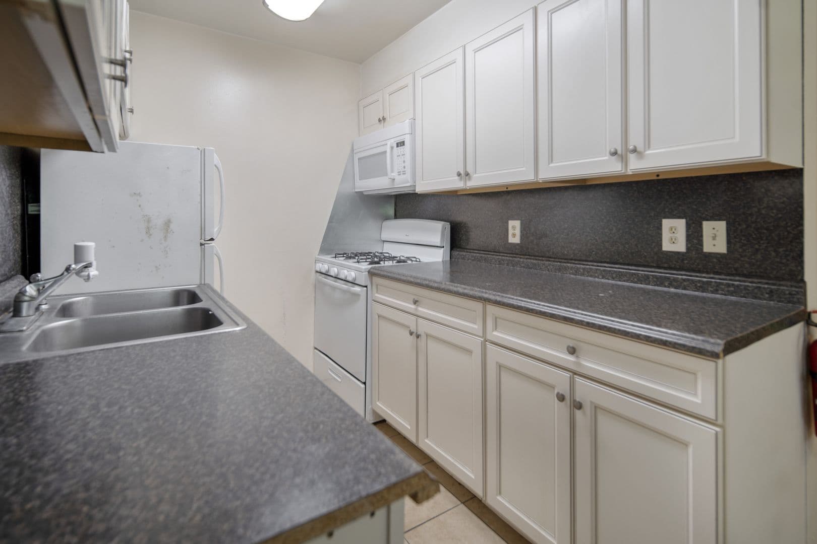 Ithaca Apartment: 211 Linden Avenue