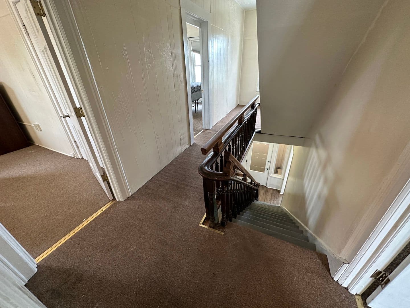 Ithaca Apartment: 129 College Avenue