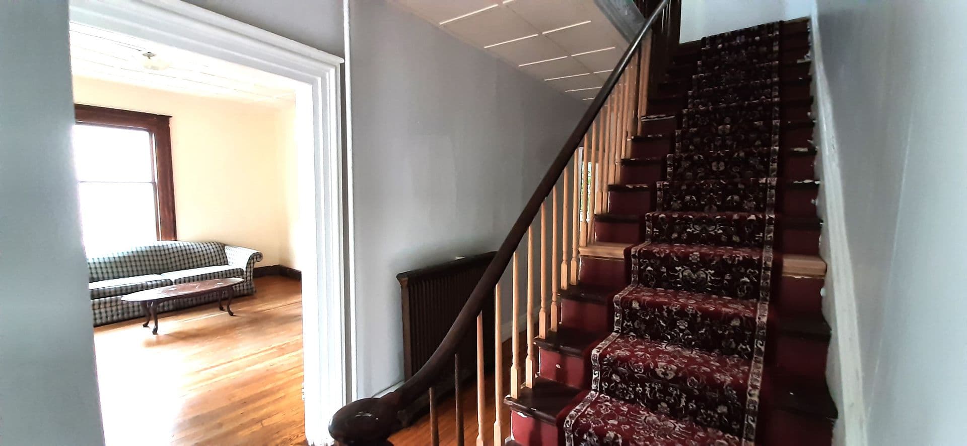 Ithaca Apartment: 117 Hudson Street