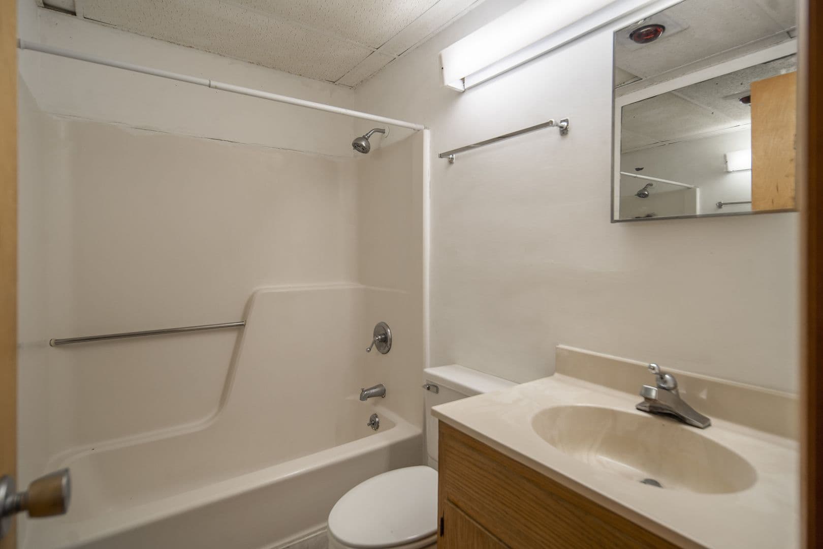 Ithaca Apartment: 211 Linden Avenue