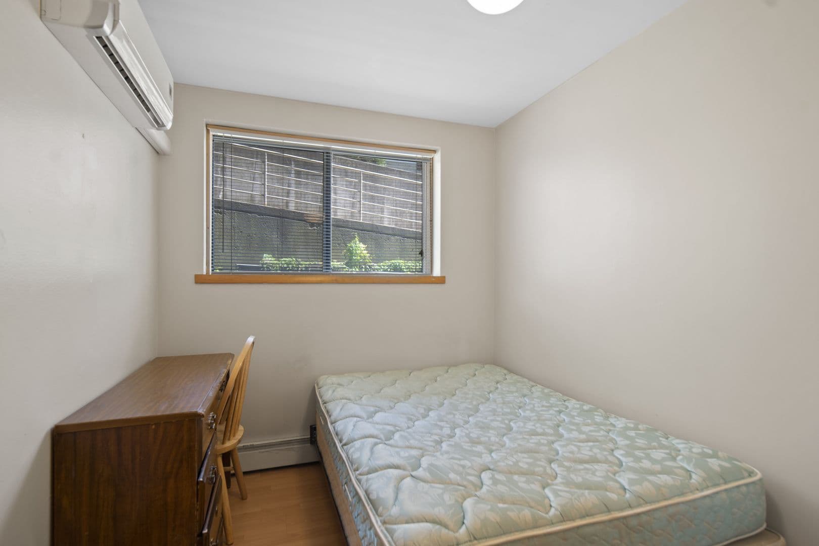 Ithaca Apartment: 211 Linden Avenue