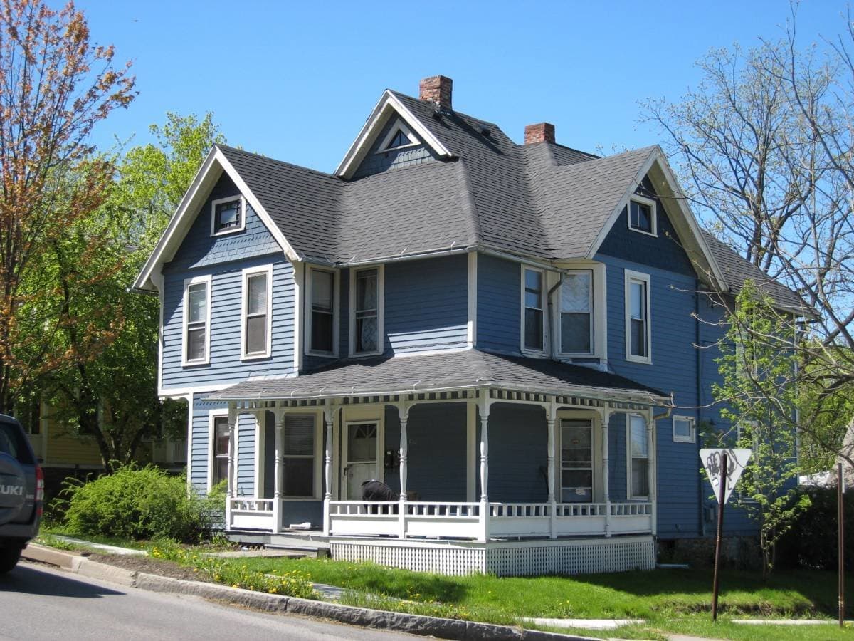 Ithaca Apartment: 502 S Aurora Street