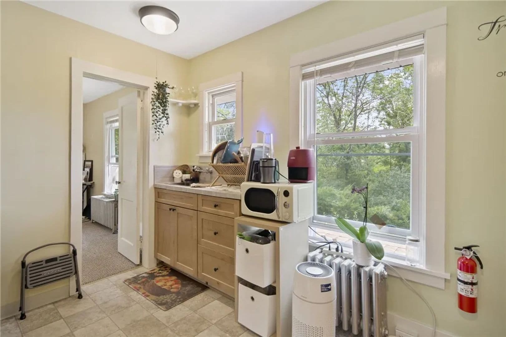 Ithaca Apartment: 908 Danby Road