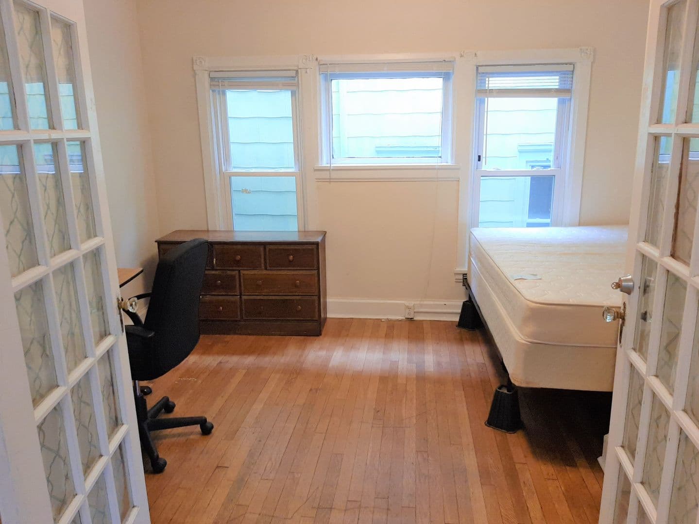 Ithaca Apartment: 123 Columbia Street
