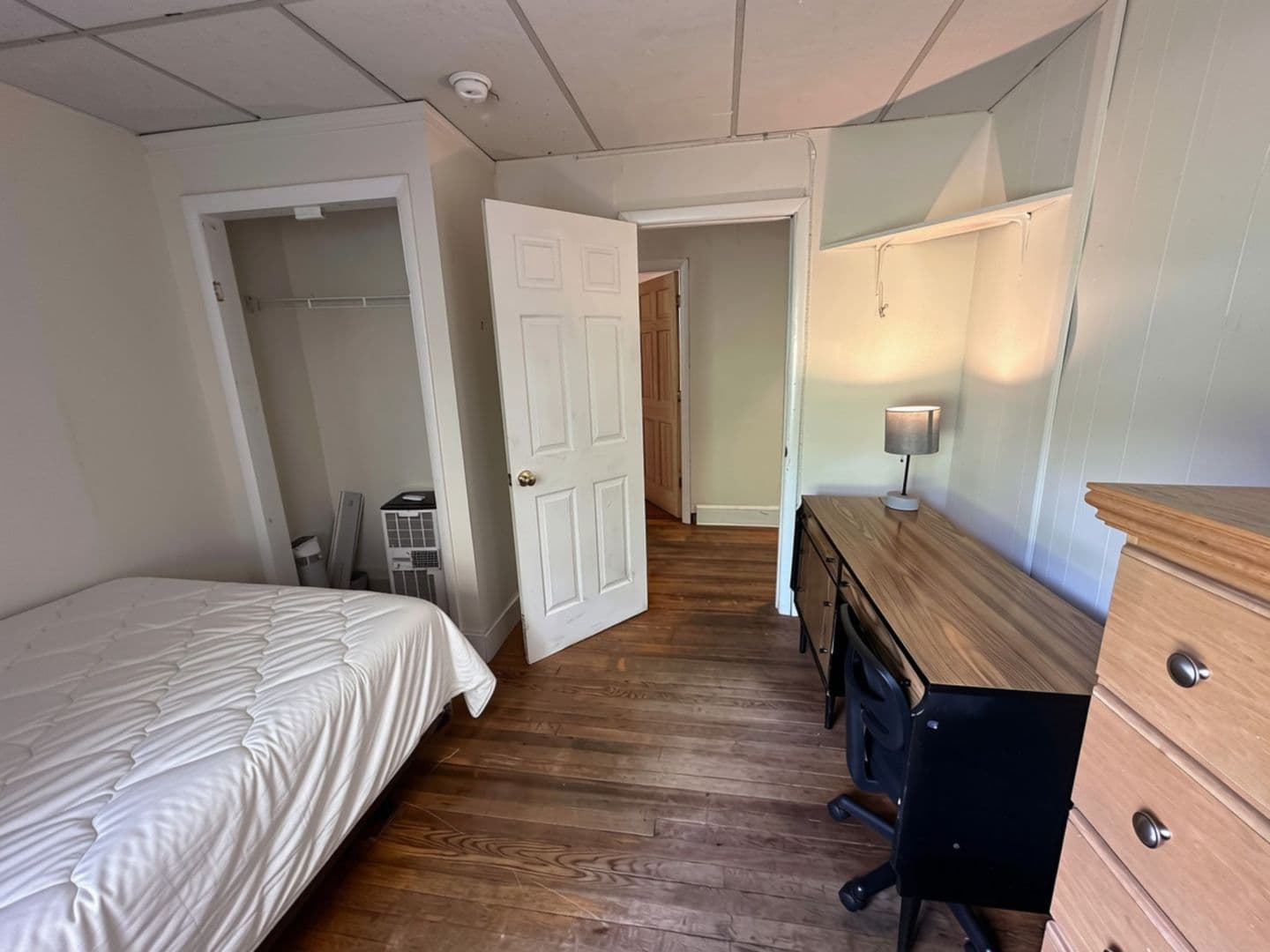 Ithaca Apartment: 708 E Seneca St