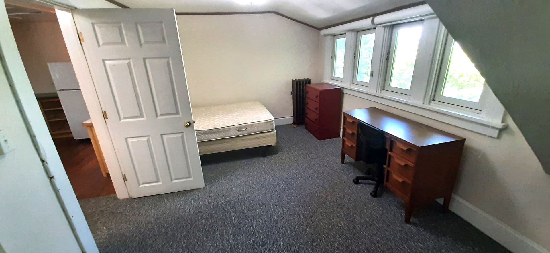 Ithaca Apartment: 708 E Seneca St