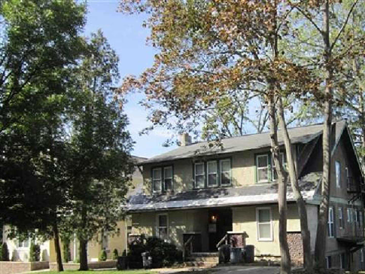 Ithaca Apartment: 308 Fairmount Ave