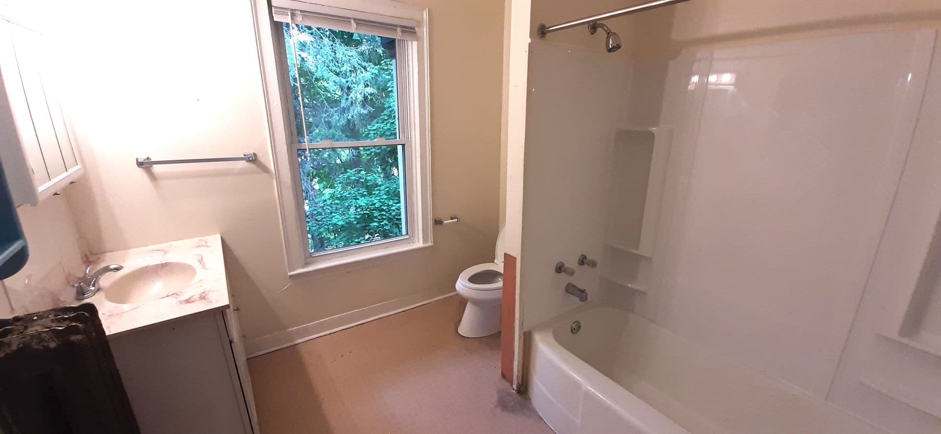 Ithaca Apartment: 117 Hudson Street