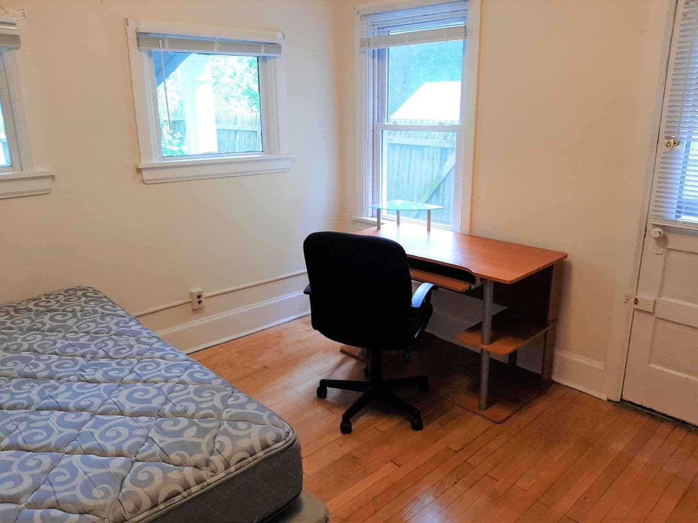 Ithaca Apartment: 123 Columbia Street