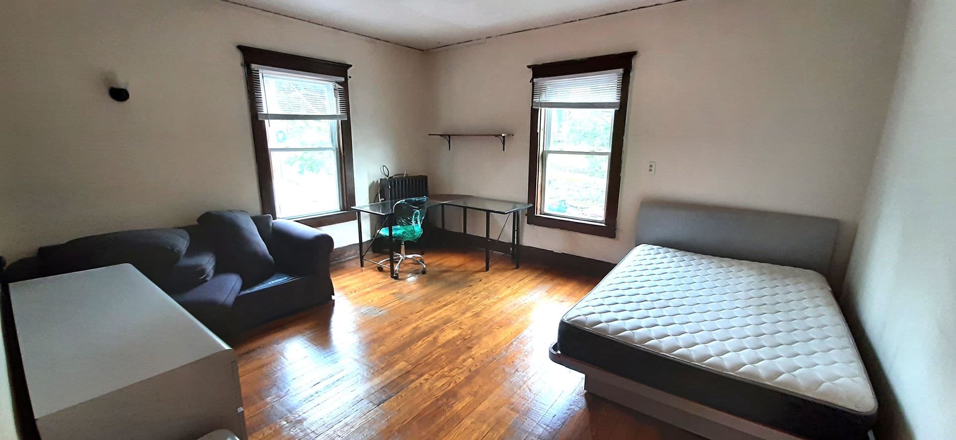 Ithaca Apartment: 117 Hudson Street