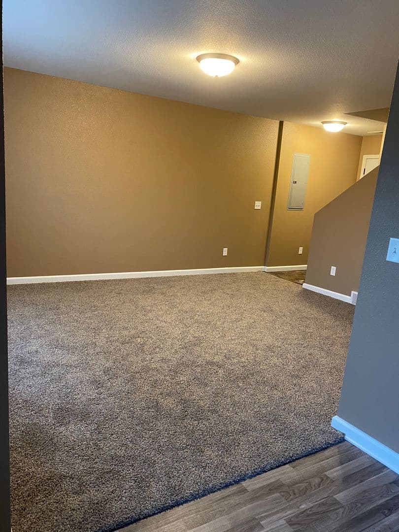 Bismarck Townhome: 901 Bremner Ave
