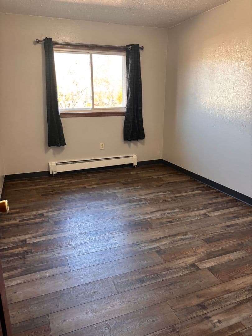 Bismarck Apartment: 2715 Hawken st