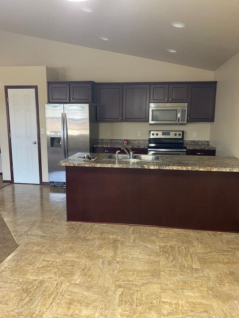 BISMARCK Townhome: 350B LITTLE ROCK COURT