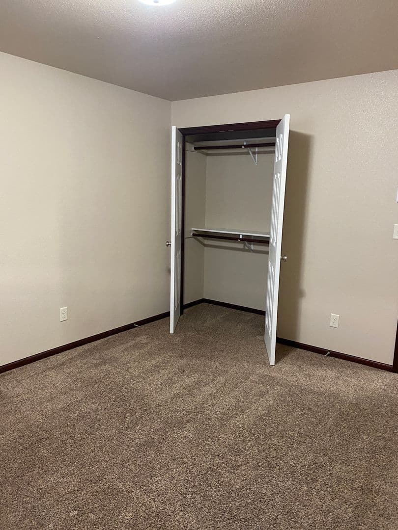 BISMARCK Townhome: 350B LITTLE ROCK COURT