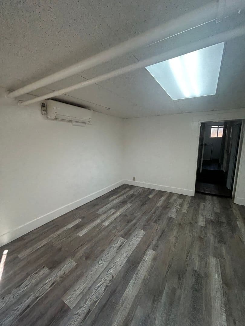 Auburn Apartment: 205 Cherry Ave.