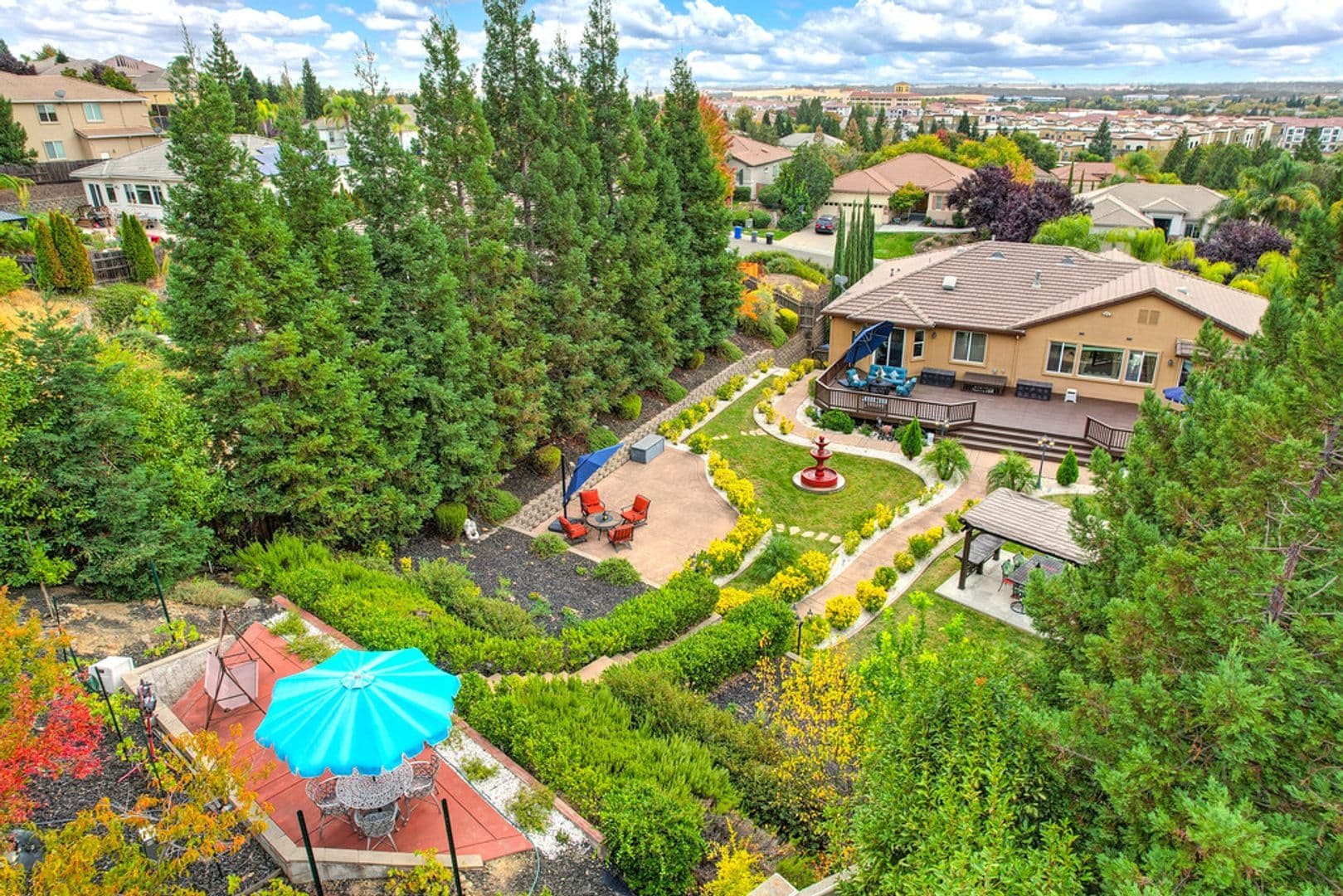 FOLSOM House: 1676 STRONSAY CT.