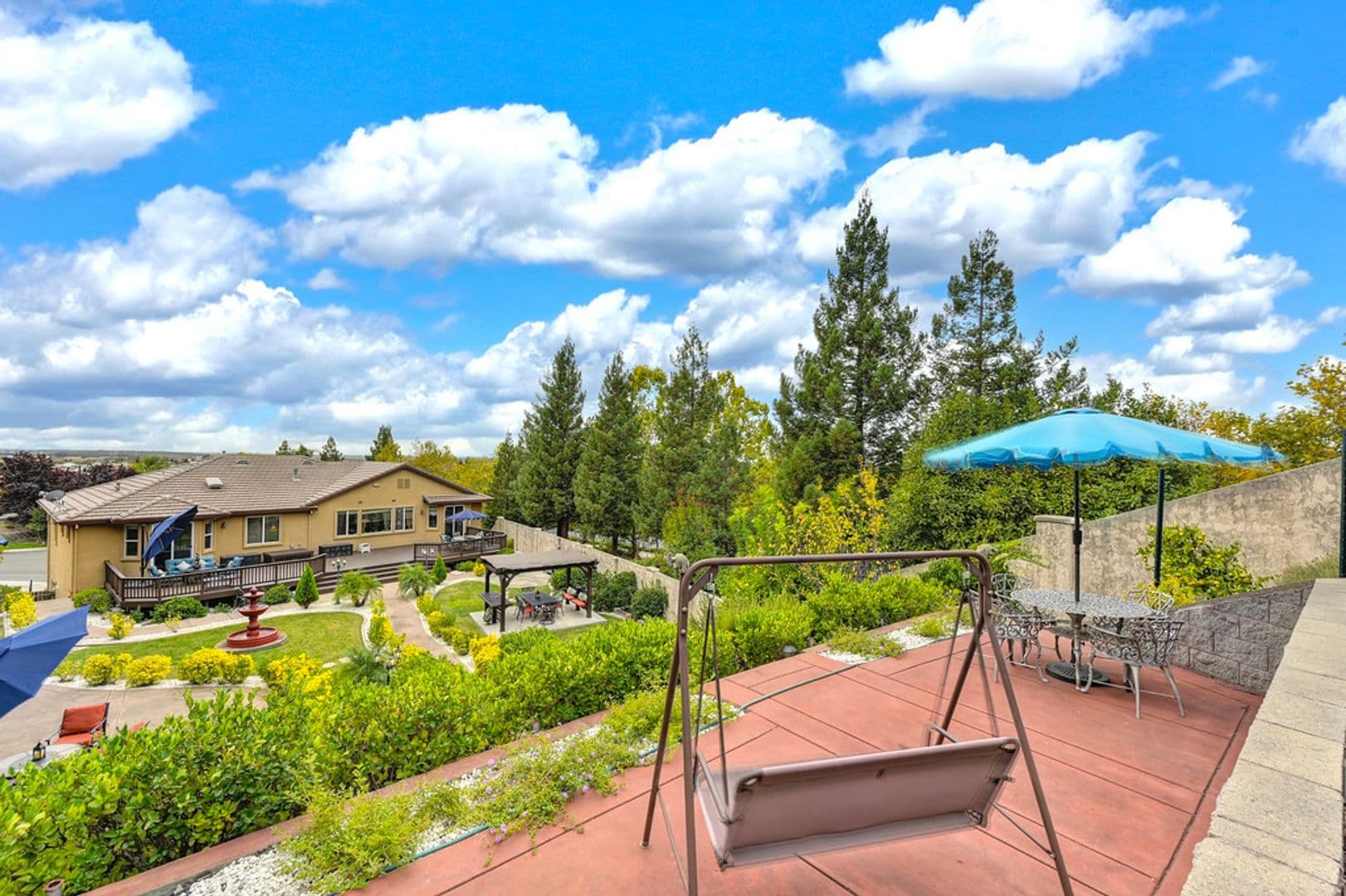 FOLSOM House: 1676 STRONSAY CT.