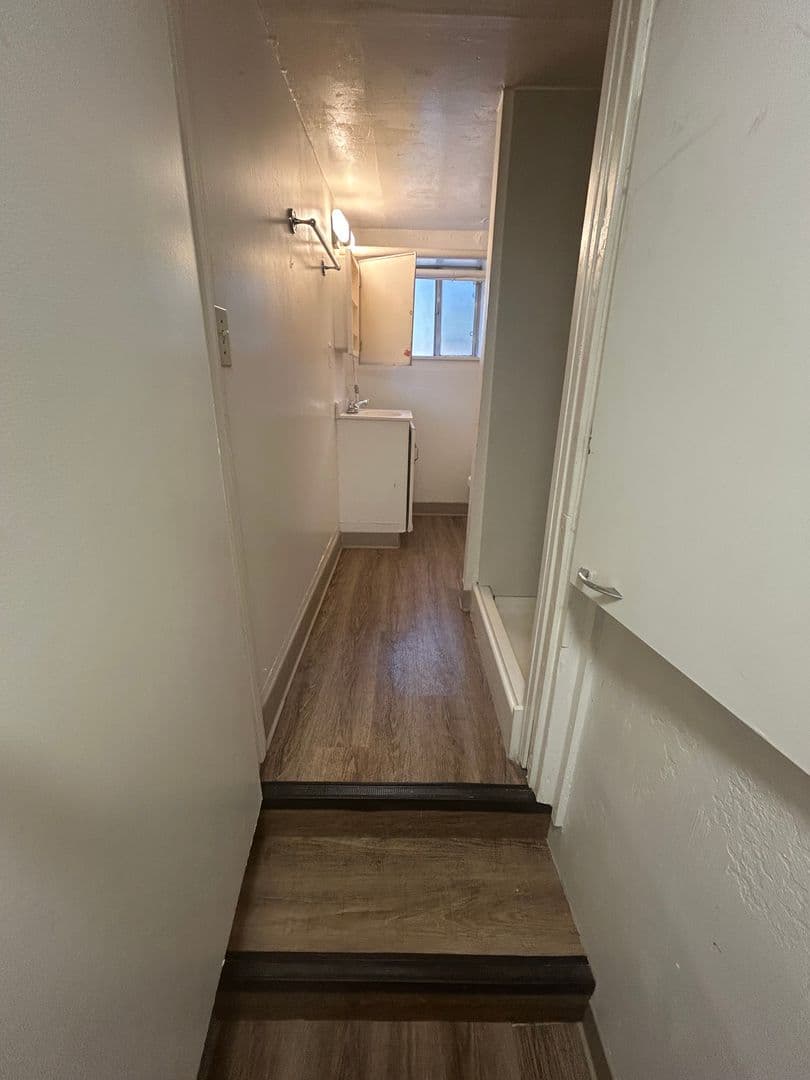 Auburn Apartment: 205 Cherry Ave.