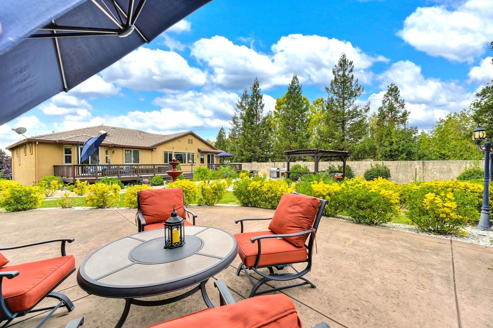 FOLSOM House: 1676 STRONSAY CT.