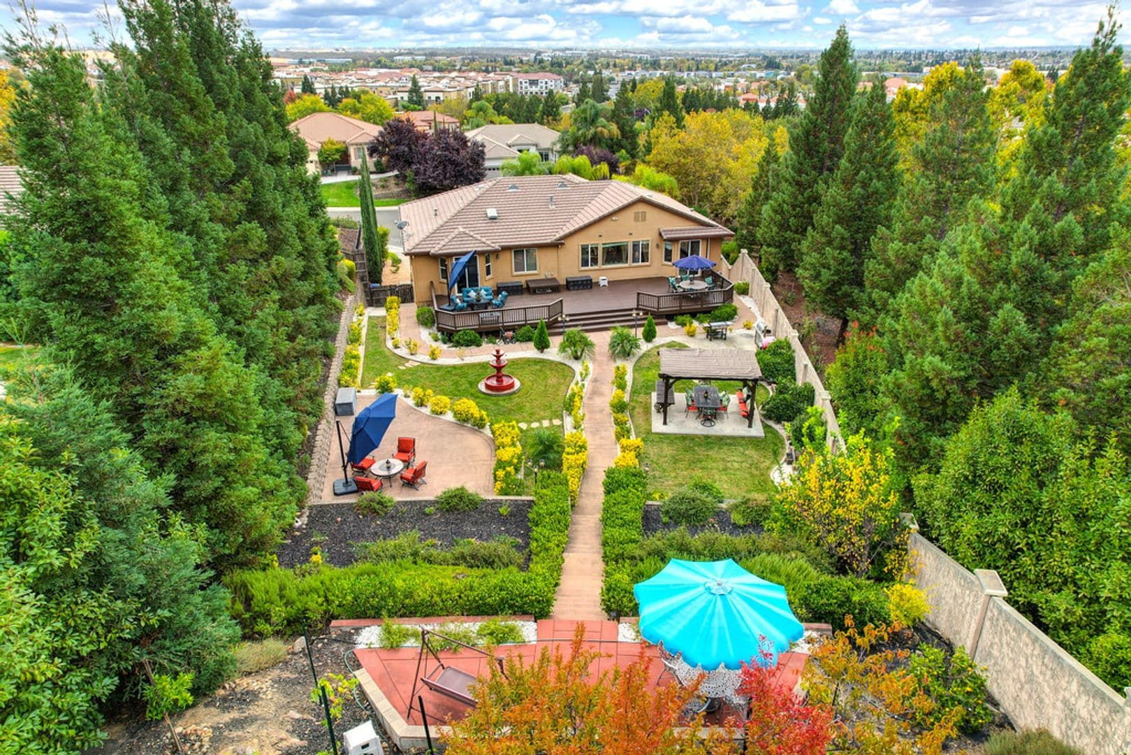 FOLSOM House: 1676 STRONSAY CT.