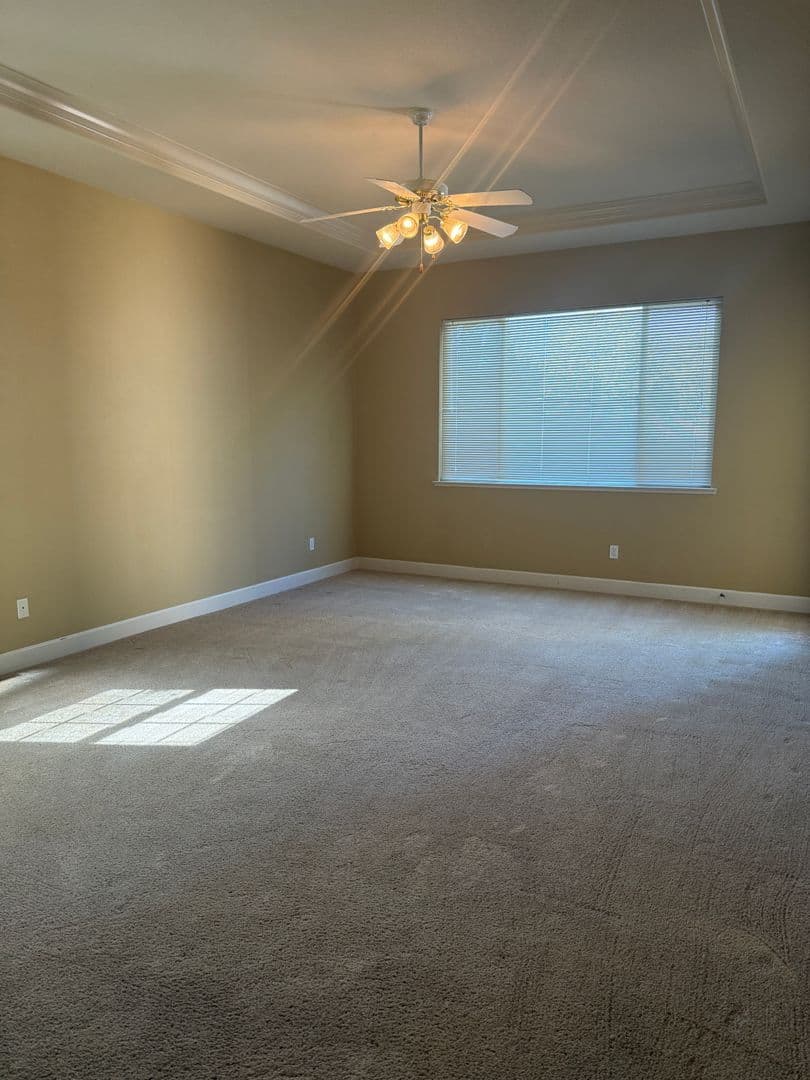 Sacramento House: 5221 Clearly Lane