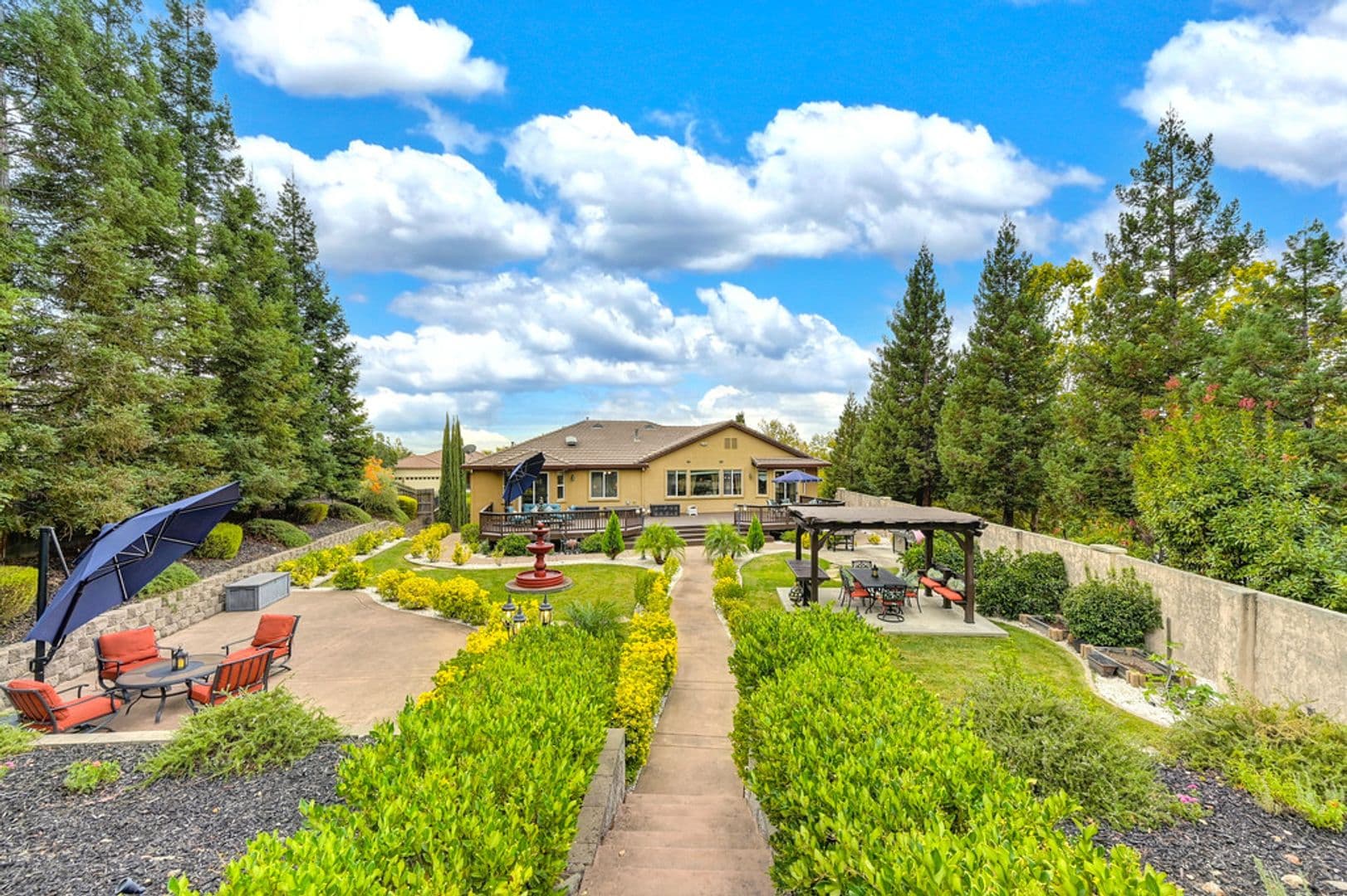 FOLSOM House: 1676 STRONSAY CT.