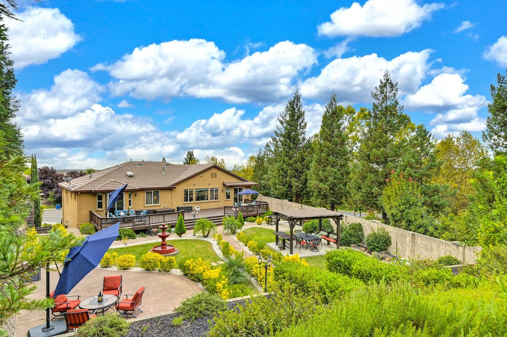 FOLSOM House: 1676 STRONSAY CT.