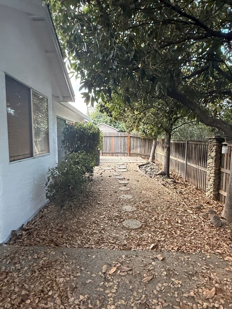 Rocklin House: 5744 Terrace Dr