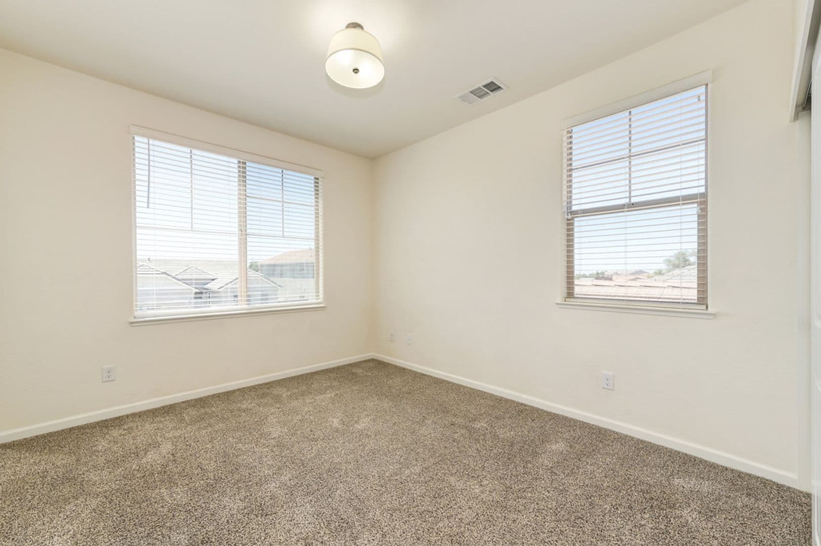 ROCKLIN House: 3809 FENWAY CIR.
