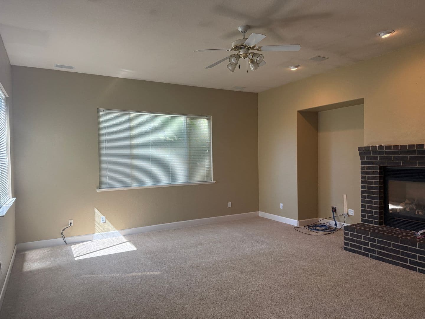 Sacramento House: 5221 Clearly Lane
