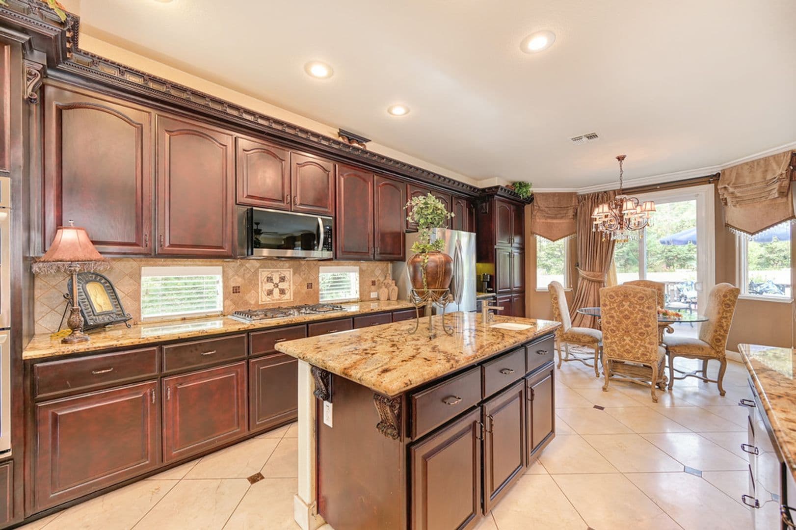 FOLSOM House: 1676 STRONSAY CT.