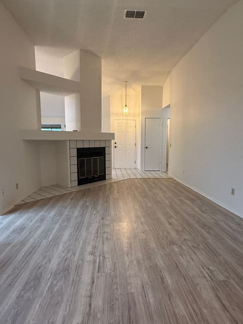 Rocklin House: 5744 Terrace Dr