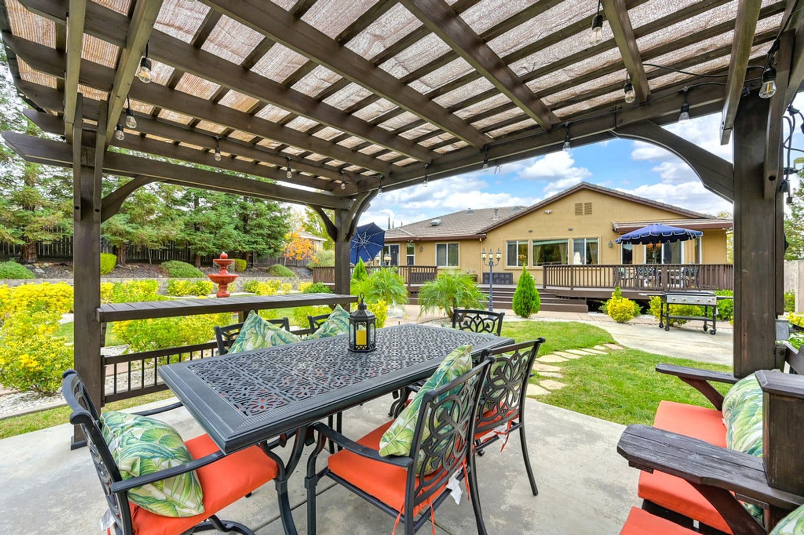 FOLSOM House: 1676 STRONSAY CT.