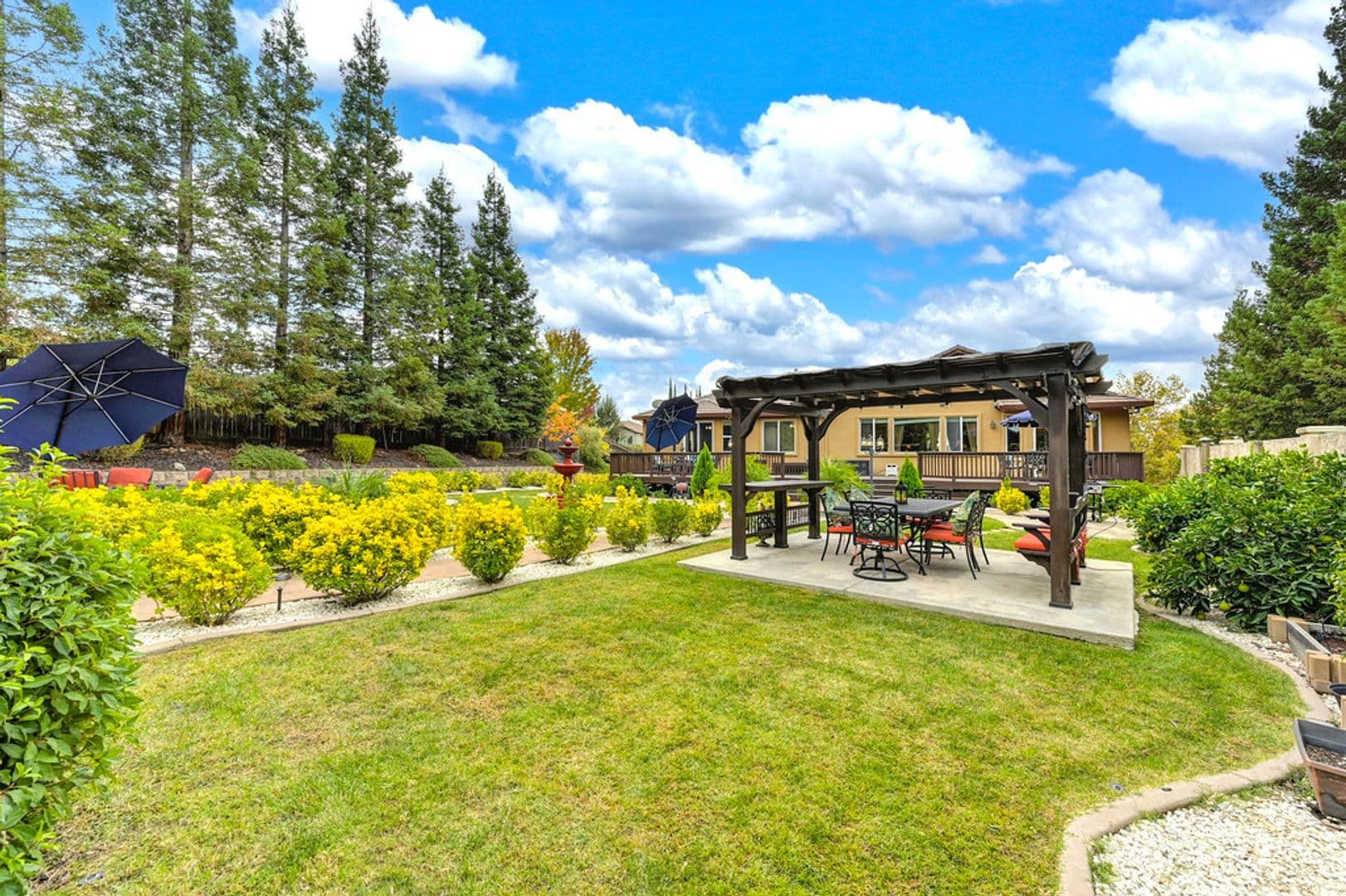 FOLSOM House: 1676 STRONSAY CT.
