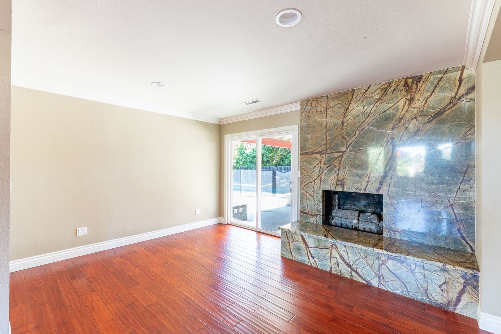Saratoga House: 19387 Ranfre Lane