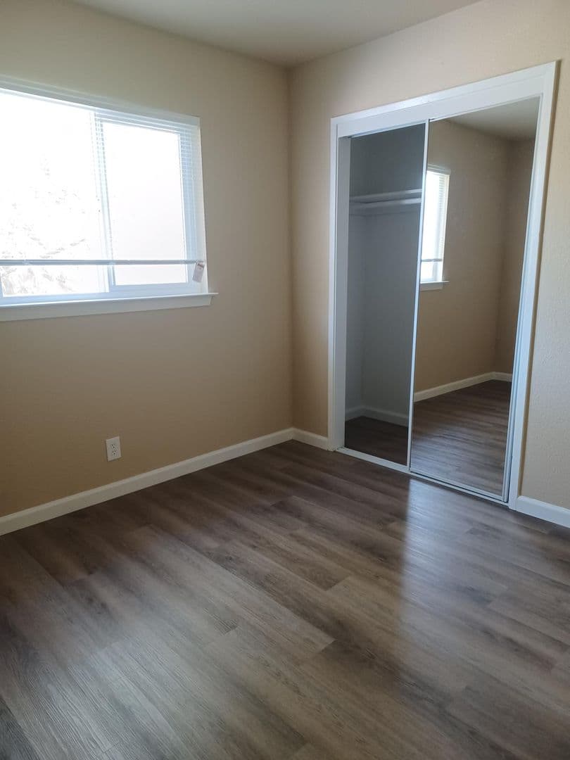 Morgan Hill Apartment: 16915 Barnell Ave