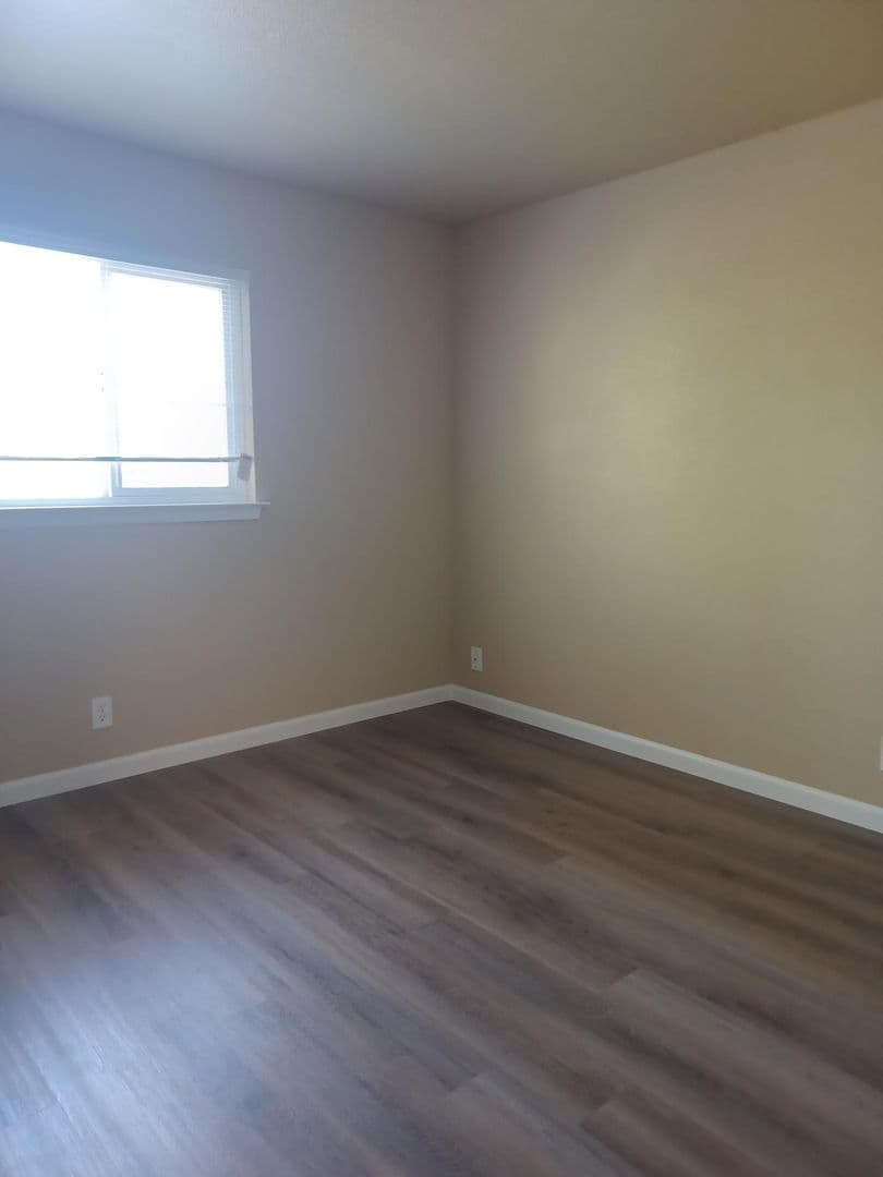 Morgan Hill Apartment: 16915 Barnell Ave