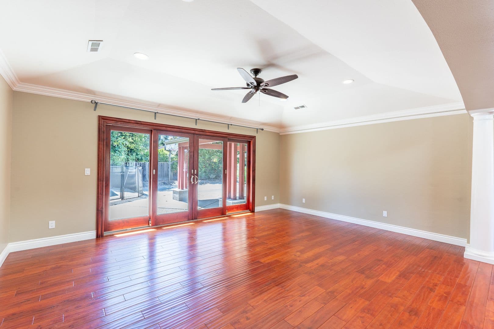 Saratoga House: 19387 Ranfre Lane