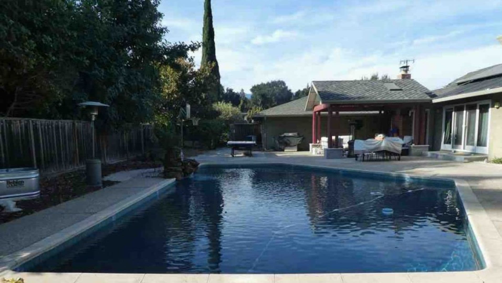 Saratoga House: 19387 Ranfre Lane
