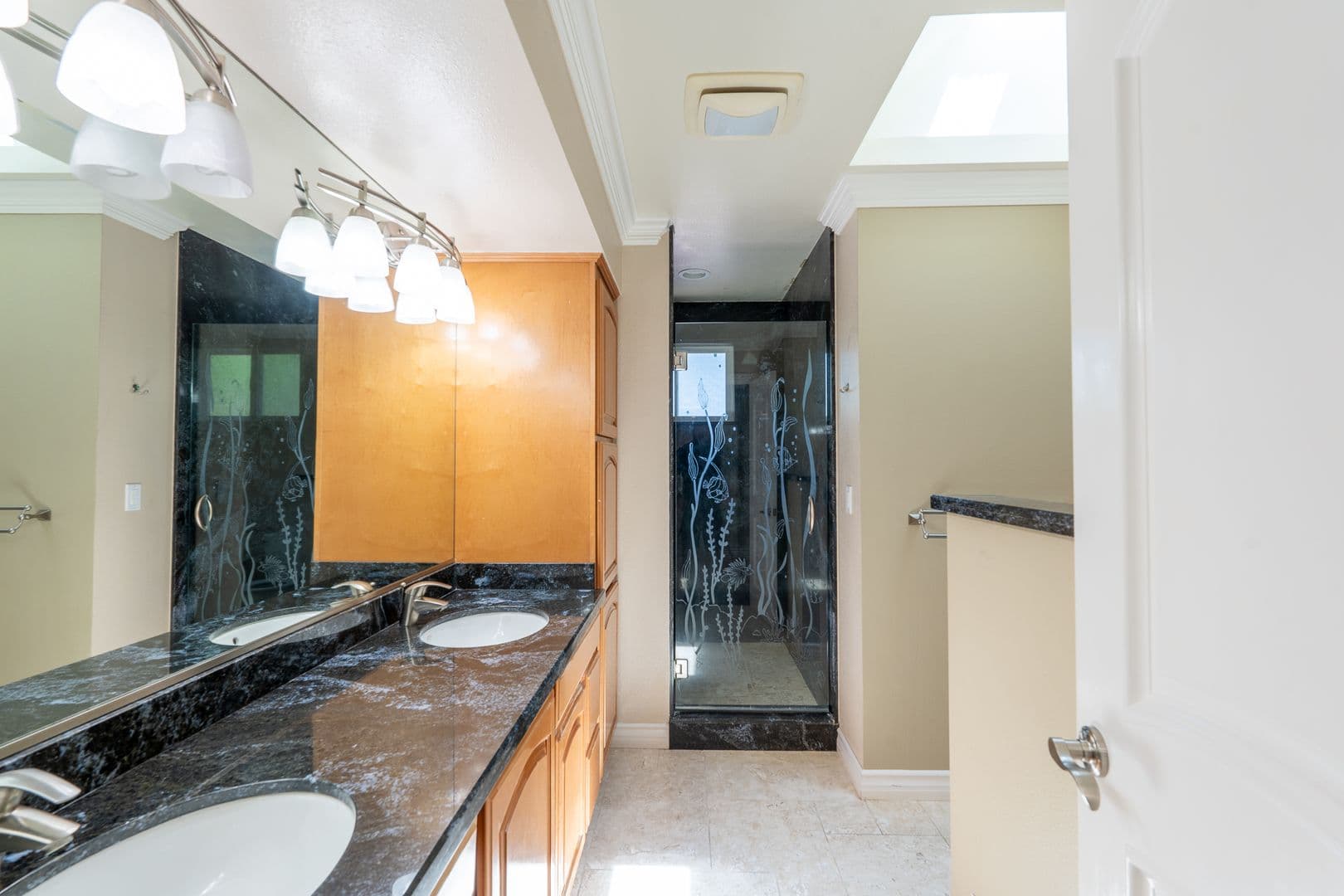 Saratoga House: 19387 Ranfre Lane