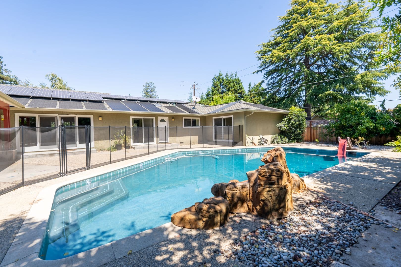Saratoga House: 19387 Ranfre Lane