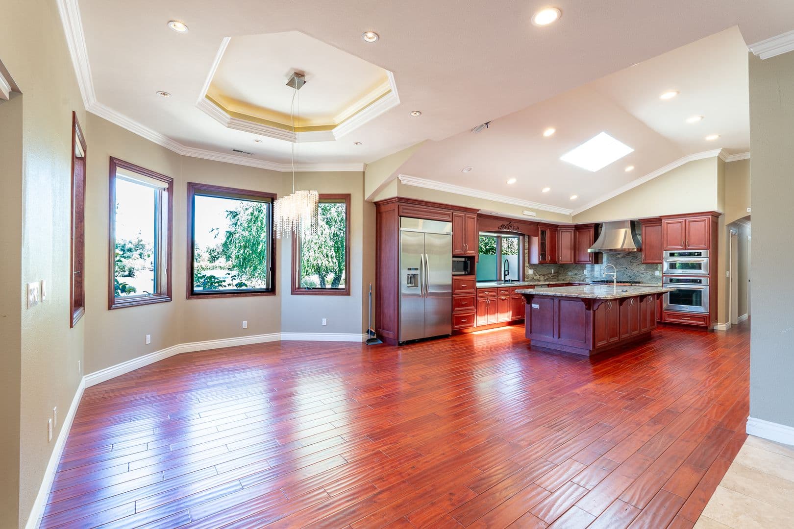 Saratoga House: 19387 Ranfre Lane