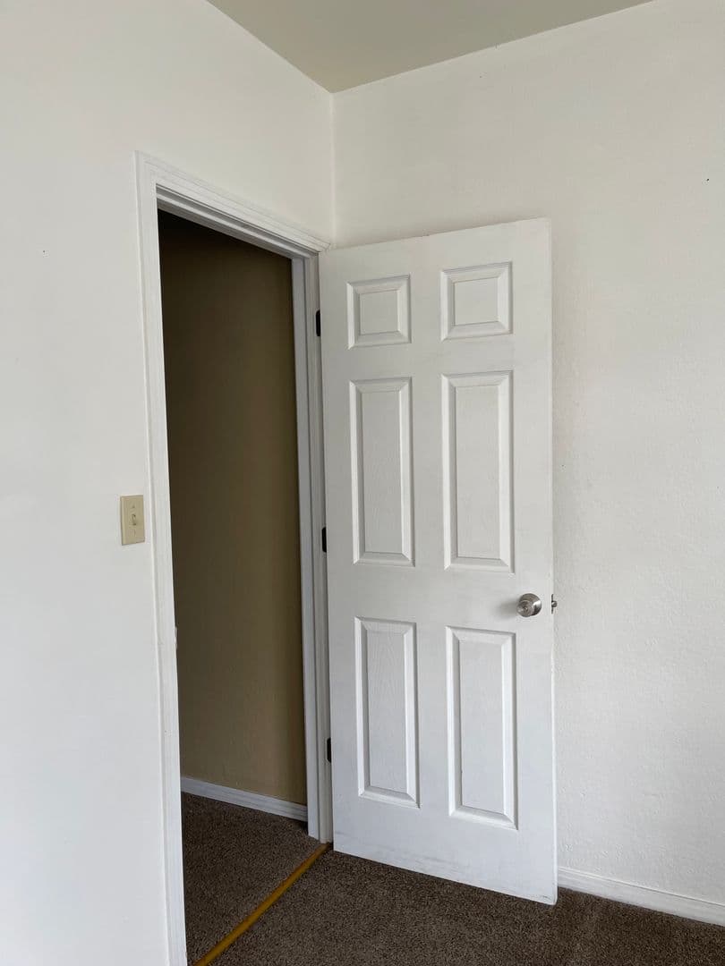 Florence Apartment: 434 - 502 W Main St