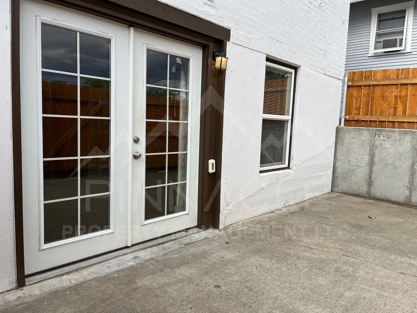 Yakima Apartment: 3 CHICAGO AVE
