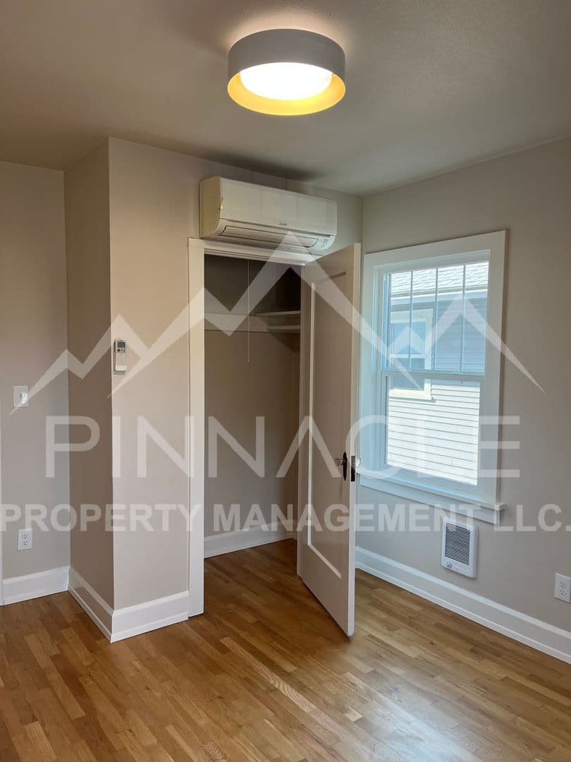 Yakima Apartment: 3 CHICAGO AVE