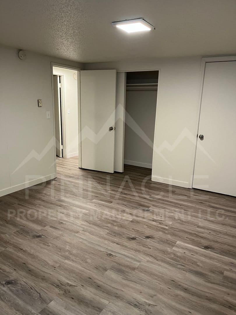 Yakima Apartment: 3 CHICAGO AVE